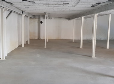 interior nave comercial